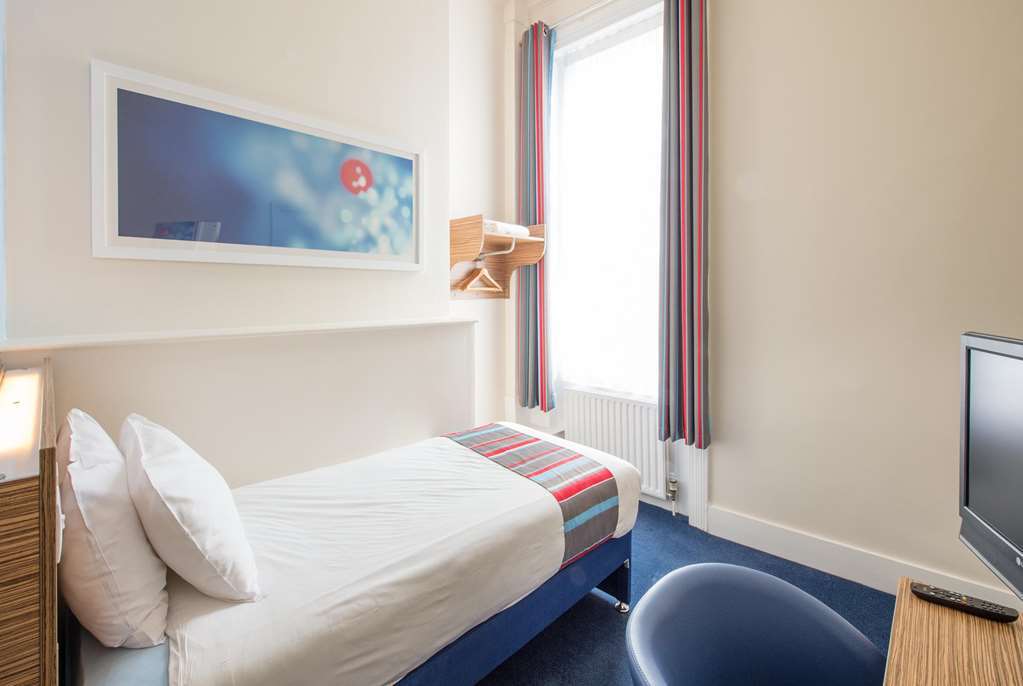Travelodge Birmingham Dudley Pokój zdjęcie
